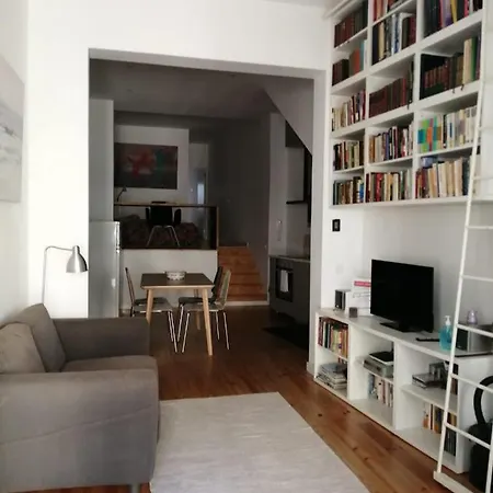 Casa Dos Patios אבאירו